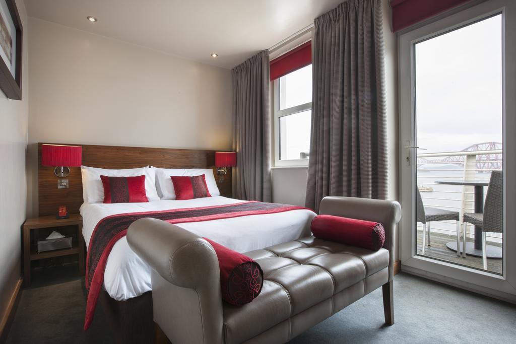 Orocco Pier Hotel South Queensferry Szoba fotó